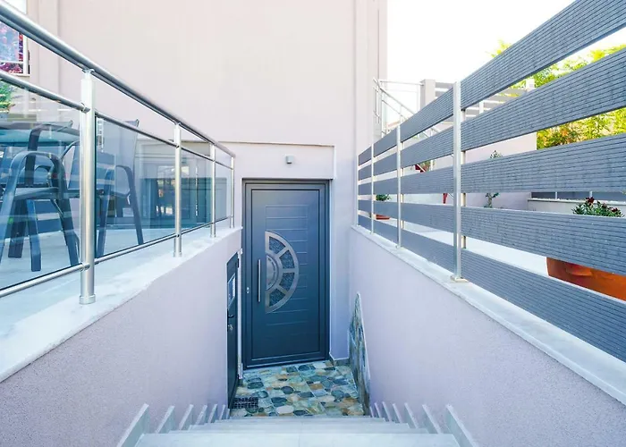 Eridon Hotel